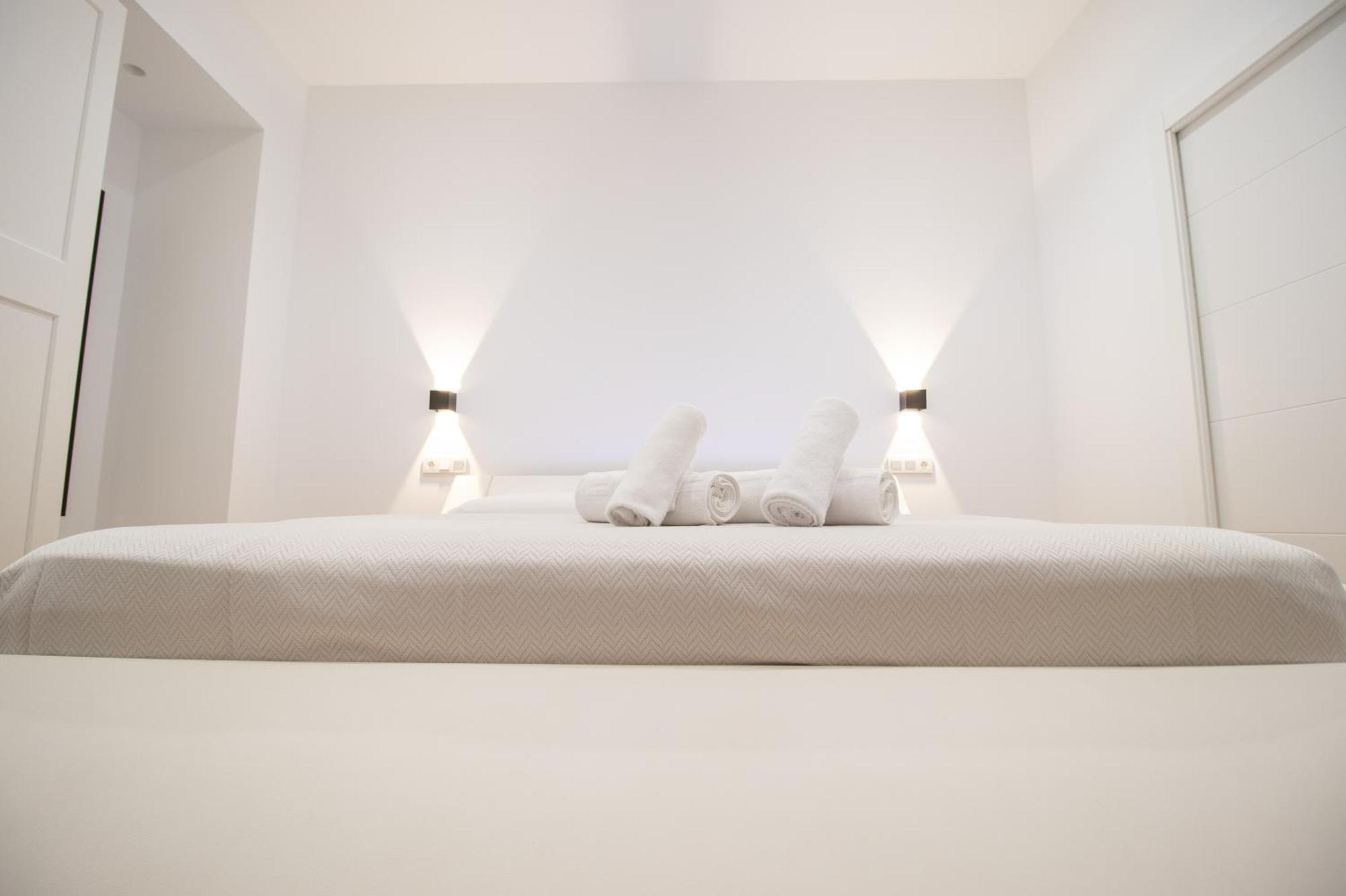 Bedtime By Concept Flats * Valenza